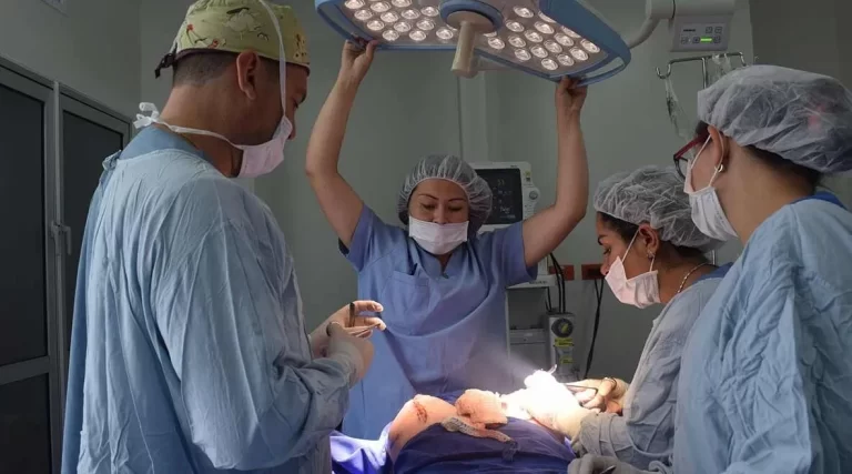 عمل کرانیوپلاستی یا ترمیم جمجمه