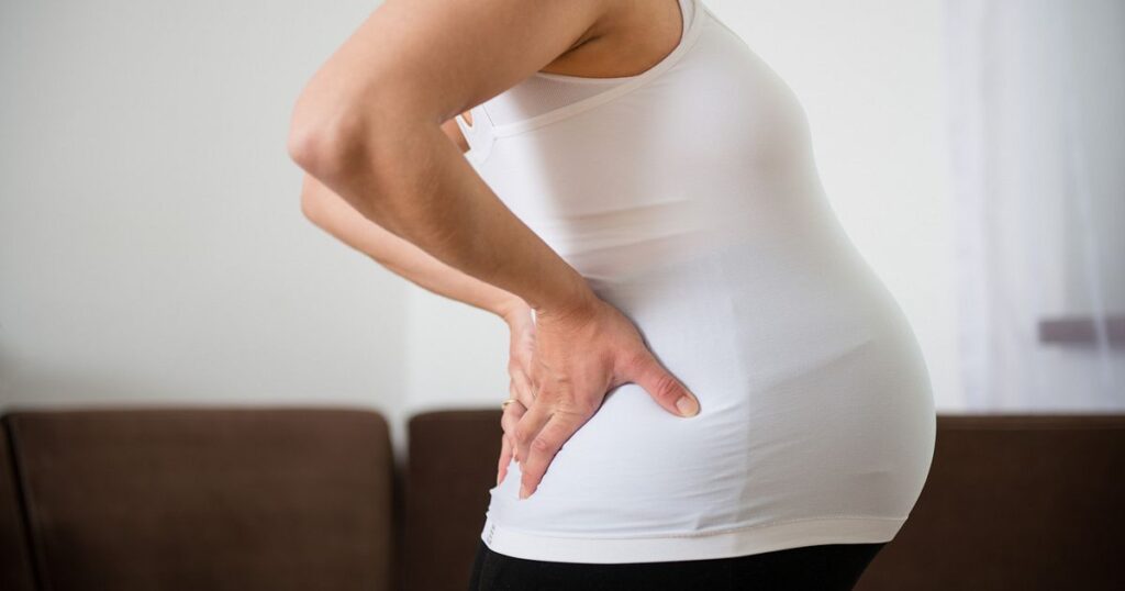 علت کمردرد در بارداری